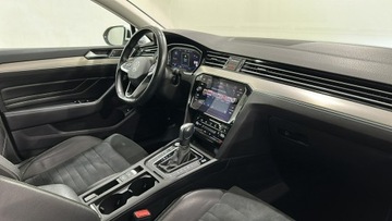 Volkswagen Passat B8 Limousine Facelifting 2.0 TSI 190KM 2021 Volkswagen Passat 2.0 TSI Elegance DSG sedan, zdjęcie 13