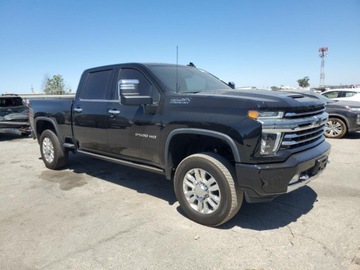 Chevrolet Silverado II 2021 Chevrolet Silverado K2500 High Country 2021 6.6l 6.6 Diesel 445KM, zdjęcie 4
