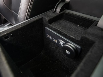 Jaguar XF II Sedan 2.0 i4D 240KM 2019 JAGUAR XF 2.0 AWD R-Sport aut Sedan 241KM 2019, zdjęcie 26