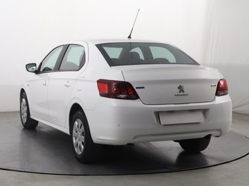 Peugeot 301 Sedan Facelifting 1.2 Puretech 82KM 2018 Peugeot 301 1.2 PureTech, Salon Polska, zdjęcie 3