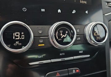 Renault Megane IV Hatchback 5d  Facelifting 1.3 TCe 140KM 2021 Renault Megane Grupa Adamowscy PL salon 1.3 Benzyna 140KM, zdjęcie 21