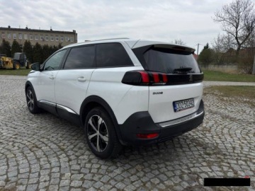 Peugeot 5008 II Crossover 1.2 PureTech 130KM 2019 PEUGEOT 5008 PureTech Allure S&amp;S EAT8 1.2 benzyna 130KM 2019r, zdjęcie 3