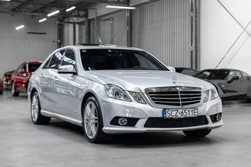 Mercedes Klasa E W211 Sedan W211 5.5 V8 (500) 388KM 2009 Mercedes E 500 5.5 V8. 388KM. Stan Fabryczny., zdjęcie 3