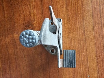 VOLVO S60 V70 XC70 - ZAMEK RYGIEL MASKI