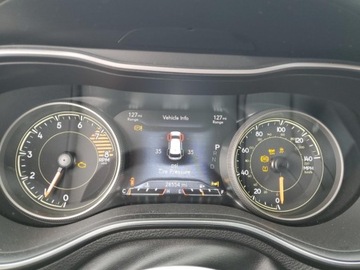 Jeep Cherokee V 2022 Jeep Cherokee Trailhawk 2022 3.2l 3.2 Benzyna 271KM, zdjęcie 9