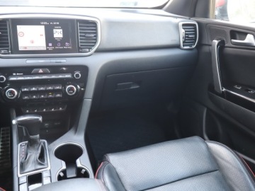 Kia Sportage IV SUV Facelifting 1.6 T-GDI 177KM 2018 Kia Sportage 1.6 T-GDI, Salon Polska, Serwis ASO, zdjęcie 7