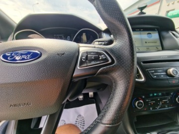 Ford Focus III Kombi Facelifting 1.0 EcoBoost 140KM 2017 Ford Focus ST-LINE 1.0 EcoBoost 140Ps Navi Ksenon Alu Piekny Gwarancja, zdjęcie 13