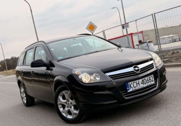 Opel Astra J Sports Tourer 1.6 Twinport ECOTEC 115KM 2010 Opel Astra LIFT 1.6i 115ps Serwisowana BezRdzy Bezwypadkowa Zadbana 1.6, zdjęcie 9