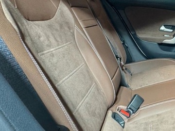 Mercedes CLA C118/X118 Coupe Facelifting 1.3 200 163KM 2025 MERCEDES-BENZ CLA 200 AMG Line Sedan 1.3 (163KM) 2025, zdjęcie 10