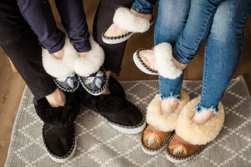 DARK Шерстяные тапочки из овчины UNIKAT BABA