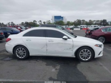 Mercedes Klasa A W177/V177 2019 Mercedes-Benz Klasa A 2019 MERCEDES-BENZ A 220 2.0 Benzyna 188KM, zdjęcie 11