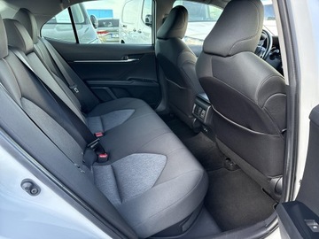 Toyota Camry IX Sedan 2.5 Hybrid Dynamic Force 218KM 2019 Toyota Camry 2.5 Hybrid Prestige CVT 2.5 Hybrid Pr, zdjęcie 9