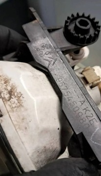HALOGEN KOŠ PEUGEOT 208 2012- LEVÝ PŘEDNÍ