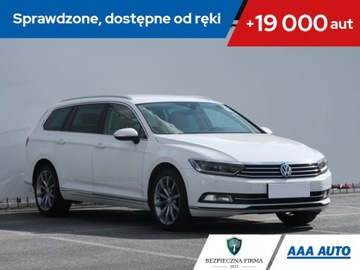 Volkswagen Passat B8 Variant 1.8 TSI BlueMotion Technology 180KM 2016 VW Passat 1.8 TSI, Salon Polska, Serwis ASO