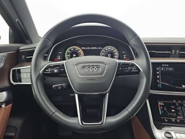Audi A6 C8 Avant Plug In 2.0 50 TFSI e 299KM 2023 Audi A6 Avant dach panoramiczny, kamery 360, BO, matrixy, aktywny tempomat, zdjęcie 13