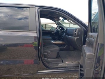 Chevrolet Silverado II 2023 Chevrolet Silverado 1500 Short Bed Rst 2023 5.3l 5.3 Benzyna 355KM, zdjęcie 9