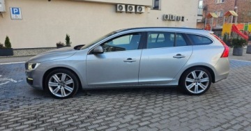 Volvo V60 I 2016 Volvo V60 2.0 Moc 240 KM benzyna - GAZ 2.0 Benzyna 240KM, zdjęcie 7