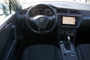 Volkswagen Tiguan II SUV 2.0 TDI 150KM 2018 Volkswagen Tiguan 2.0 TDI CR 150 KM, 4x4, DSG, Navi, Kamera, FV23, Salon P, zdjęcie 11