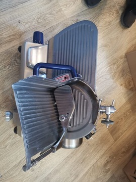 Слайсер для сыра и мяса MAGA 310П2т