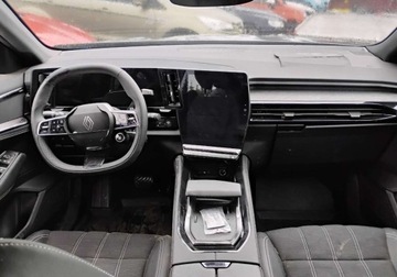 Renault Austral 2024 Renault Austral 022025r, 1.3 Benzyna. AUTOMAT. Uszkodzony. Poobijany. 1.3, zdjęcie 5