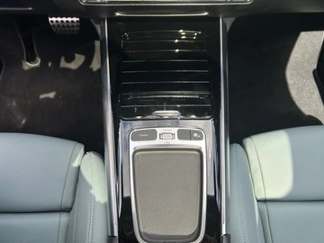 Mercedes GLA II Off-roader AMG Facelifting 2.0 35 306KM 2025 MERCEDES-BENZ GLA AMG 35 4-Matic Suv 2.0 (306KM) 2025, zdjęcie 8