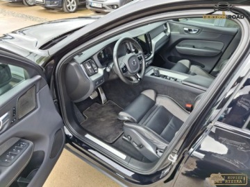 Volvo XC60 II 2021 Volvo XC 60 2,0 benz 197KM R-DESIGN klima elektryka skora oplacony 2.0, zdjęcie 9