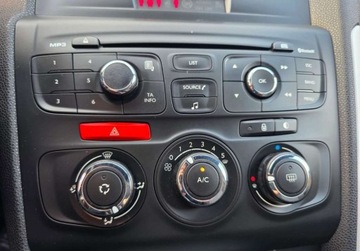 DS 4 I Hatchback (Citroen) 1.6 HDi 112KM 2011 Citroen DS4 1.6Dieselladny i zadbany prost z Niemiec 1.6 Diesel 112KM, zdjęcie 16