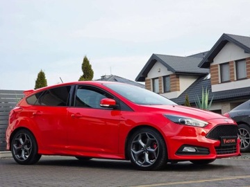 Ford Focus III ST Kombi 2.0 TDCi 185KM 2018 Ford Focus ___ST Performance___2.0TDCi 185KM BiXenon LED Skora Recaro Navi, zdjęcie 28