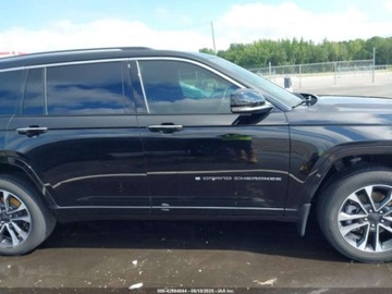 Jeep Grand Cherokee V 2023 Jeep Grand Cherokee L Overland 2023 3.6l 3.6 Benzyna 293KM, zdjęcie 6