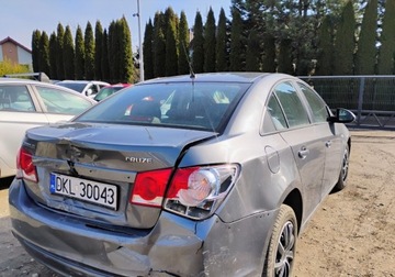 Chevrolet Cruze Sedan 1.8 16V DOHC 141KM 2013 Chevrolet Cruze 2013r, 1.8 Benzyna LPG. Lekko uszkodzony prawy tyl. Jezdz, zdjęcie 3