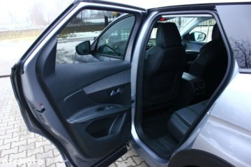 Peugeot 3008 II Crossover Facelifting  1.5 BlueHDi 130KM 2022 Peugeot 3008 Peugeot 3008 BlueHDi 130 Stop amp Start EAT8 Allure 1.5, zdjęcie 31