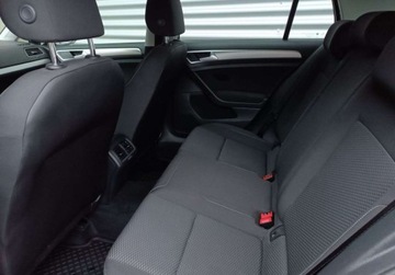 Volkswagen Golf VII Hatchback 3d Facelifting 1.5 TSI BMT 130KM 2019 Volkswagen Golf 1.5 TSI 130KM Trendline SalonPL Serwisowany Iwl. Vat-Marza, zdjęcie 30