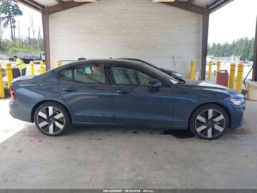 Volvo S60 III 2024 Volvo S60 Recharge Plug-In Hybrid Ultimate Dark Theme 2024 2.0l 2.0 Hybryda, zdjęcie 6