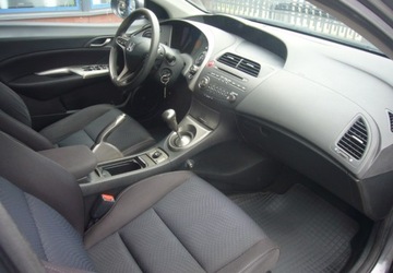 Honda Civic VIII Hatchback 3d 1.4 i-VTEC 100KM 2009 Honda Civic Honda Civic VIII Salon PL - I wlasciciel 1.3 Benzyna 100KM, zdjęcie 17