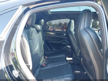 Porsche Cayenne III 2021 Porsche Cayenne Coupe 2021 3.0l 3.0 Benzyna 335KM, zdjęcie 12