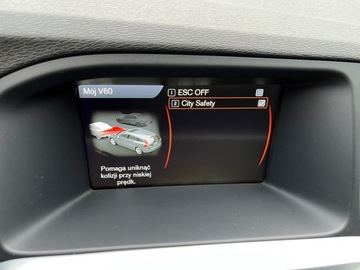 Volvo V60 I Kombi 1.6 T4 180KM 2011 Volvo V60 T4 180 KM Automat Podgrzewane fotele, zdjęcie 16