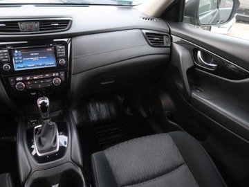 Nissan X-Trail III Terenowy Facelifting 1.3 DIG-T 160KM 2019 Nissan X-Trail 1.3 DIG-T, Salon Polska, zdjęcie 7