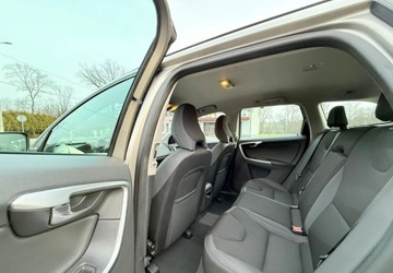 Volvo XC60 I SUV Facelifting 2.4 D4 181KM 2014 Volvo XC 60 Volvo XC 60 D4 AWD Momentum 2.4 Diesel 181KM, zdjęcie 19
