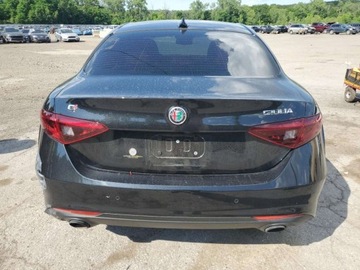 Alfa Romeo Giulia II Sedan Facelifting 2.0 Turbo 280KM 2022 Alfa Romeo Giulia 2022 2.0l 2.0 Benzyna 280KM, zdjęcie 2