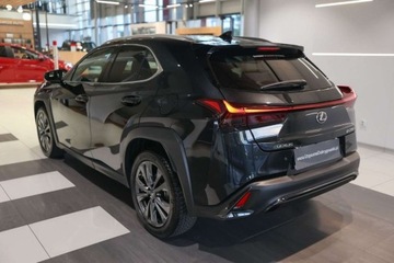 Lexus UX Crossover Facelifting 2.0 250h 184KM 2023 Lexus UX 250h GPF F Sport Design 2WD 2.0 Hybryda 184KM, zdjęcie 2