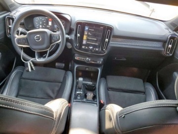 Volvo XC40 Crossover 2.0 T5 247KM 2019 Volvo XC 40 2019 VOLVO XC40 T5 MOMENTUM 2.0 Benzyna 247KM, zdjęcie 7