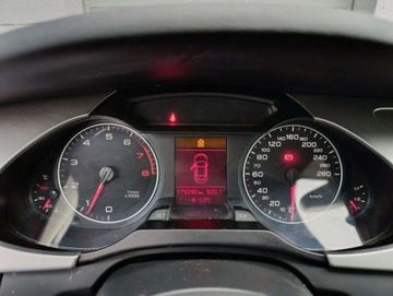 Audi A4 B8 Limousine 1.8 TFSI 160KM 2009 Audi A4 Limousine Audi A4 Limousine 1.8 benzyna 160KM Podgrzewane Fotele A, zdjęcie 11