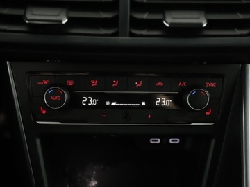 Volkswagen Polo VI GTI 2.0 TSI 200KM 2020 Volkswagen Polo OLEJ GRATIS | Kamera | LED | Virtu, zdjęcie 20