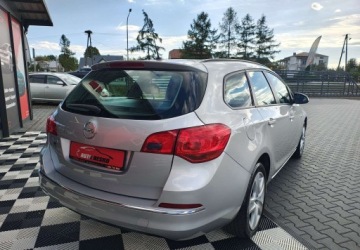 Opel Astra J Sports Tourer Facelifting 1.4 Turbo ECOTEC 140KM 2015 Opel Astra Opel Astra J Sport Tourer 1.4BenzLPG 1.4 BenzynaLPG 140KM, zdjęcie 4
