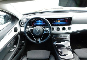Mercedes Klasa E W213 2021 Mercedes-Benz Klasa E z Gwarancja Bezwypadkowy Model 2022r 2.0 211KM, zdjęcie 8