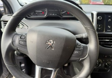 Peugeot 208 I Hatchback 5d Facelifting 1.2 PureTech 82KM 2018 Peugeot 208 1,2 83KM Klimatyzacja Serwis 1.2 Benzyna 83KM, zdjęcie 15