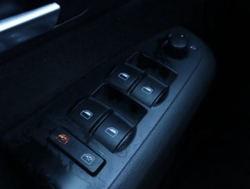 Audi A4 B6 Avant 1.9 TDI PD 131KM 2003 Audi A4 1.9 TDI, HAK, Klima, Klimatronic,ALU, zdjęcie 14