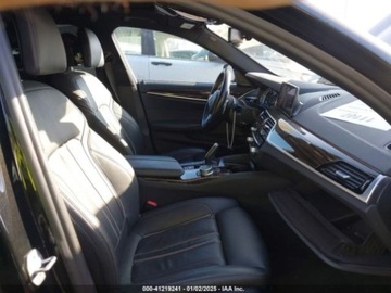 BMW Seria 5 G30-G31 2019 BMW Seria 5 2019 BMW 530E 2.0 Benzyna 248KM, zdjęcie 13