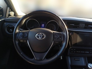 Toyota Auris II Hatchback 5d Facelifting 1.6 Valvematic 132KM 2015 Toyota Auris 1.6 VVT-i Premium II (2012-) 1.6 VVT-, zdjęcie 15