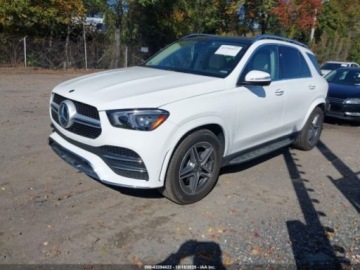 Mercedes GLE V167 2023 Mercedes-Benz GLE 2023 r., 2,0L GLE 450 4MATIC 2.0 Benzyna 352KM, zdjęcie 3